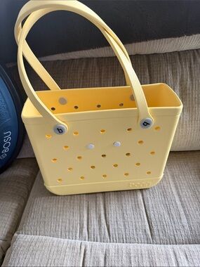 Bogg baby yellow Tote Apx 14 by 12